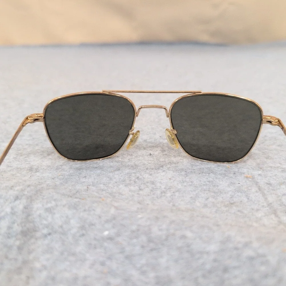 General Optical Aviator Sunglasses Gold Tone Frame Dark Gray Lens Pilot Style - Picture 7 of 8